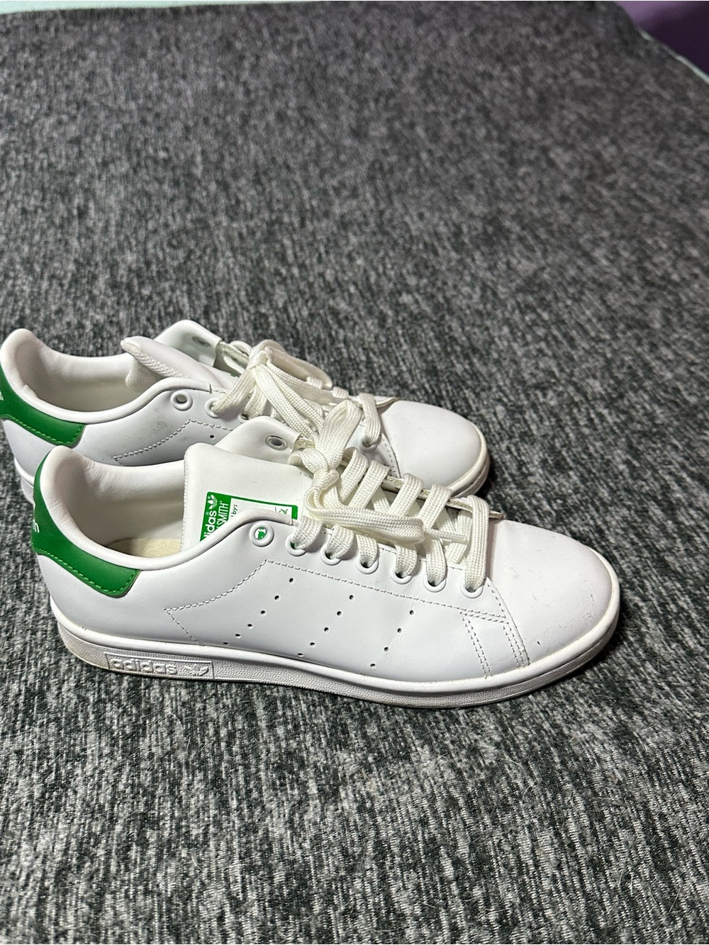 CLOSET CLOSING adidas White Sneakers with Green Logo Detail - Picture 4 of 8